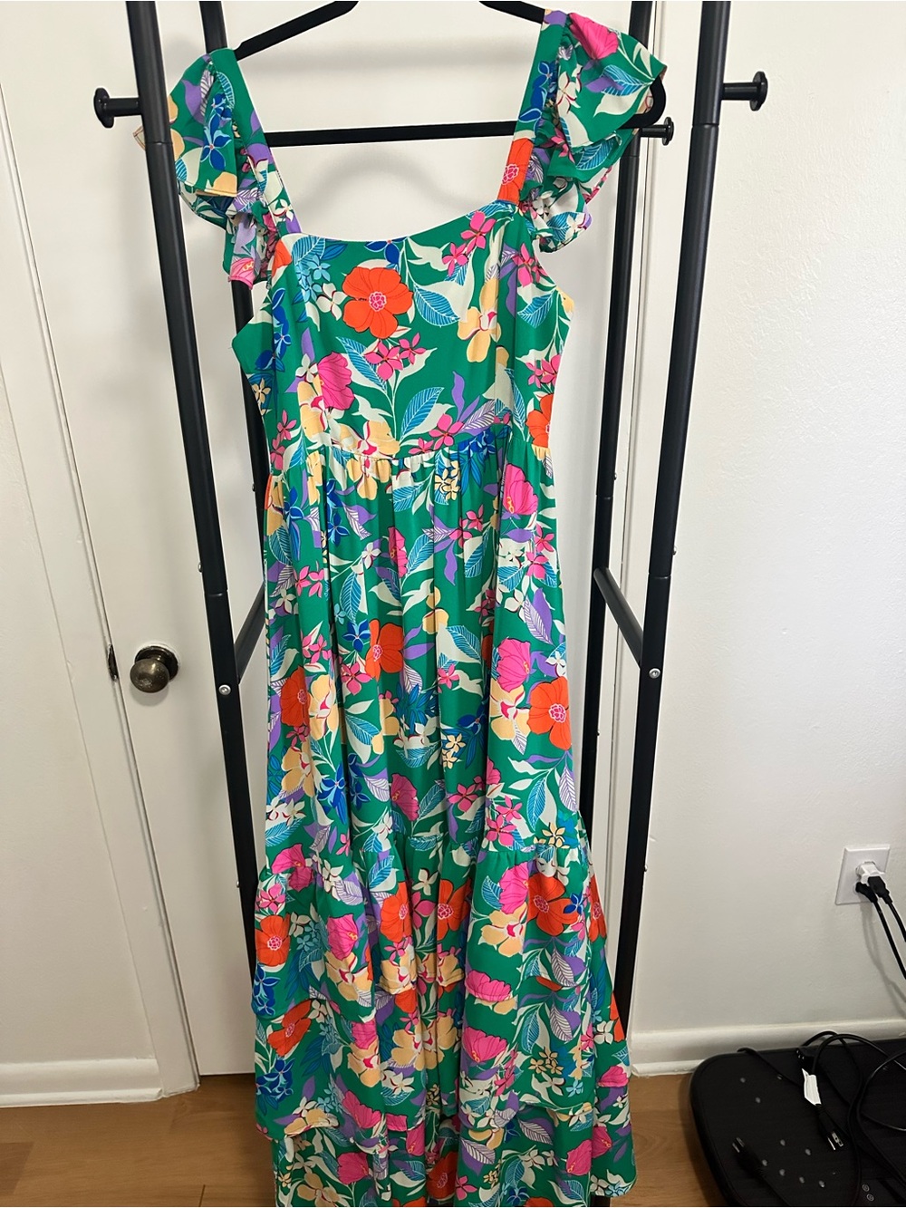NWT Green Floral Ruffle Sleeve Maxi Dress Medium